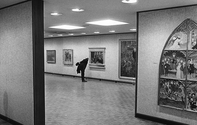 Image: Saarinen War Memorial Center